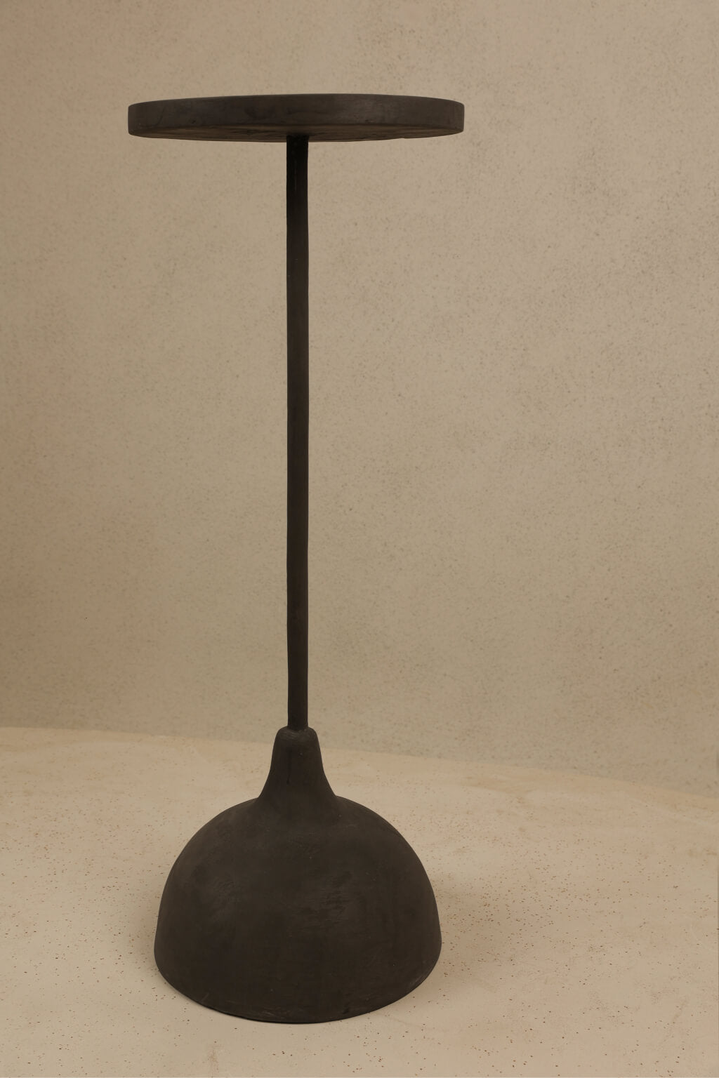 Pearl Peg Table